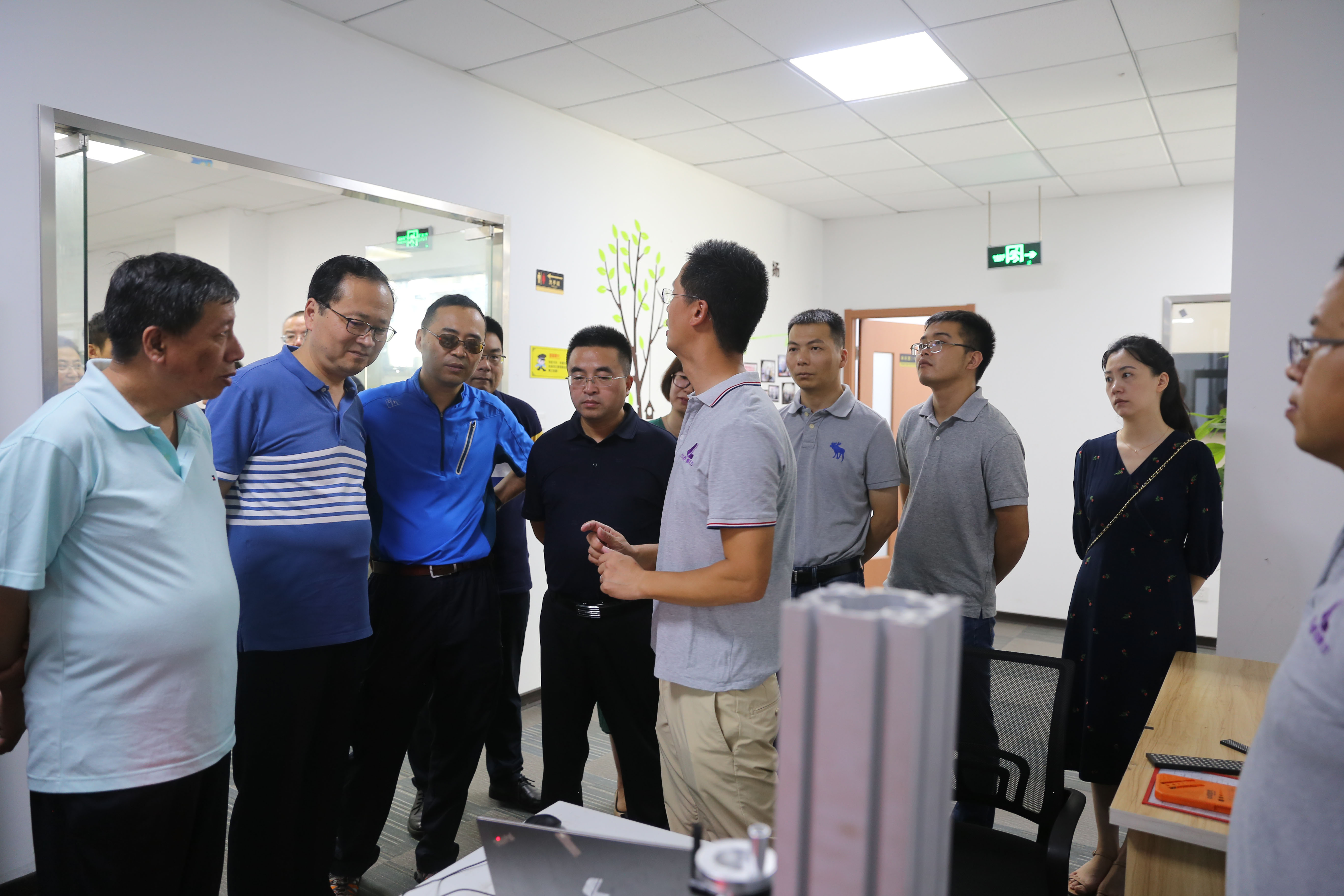 0c395603-7bd2-49c2-aa00-23741b9bd7c9