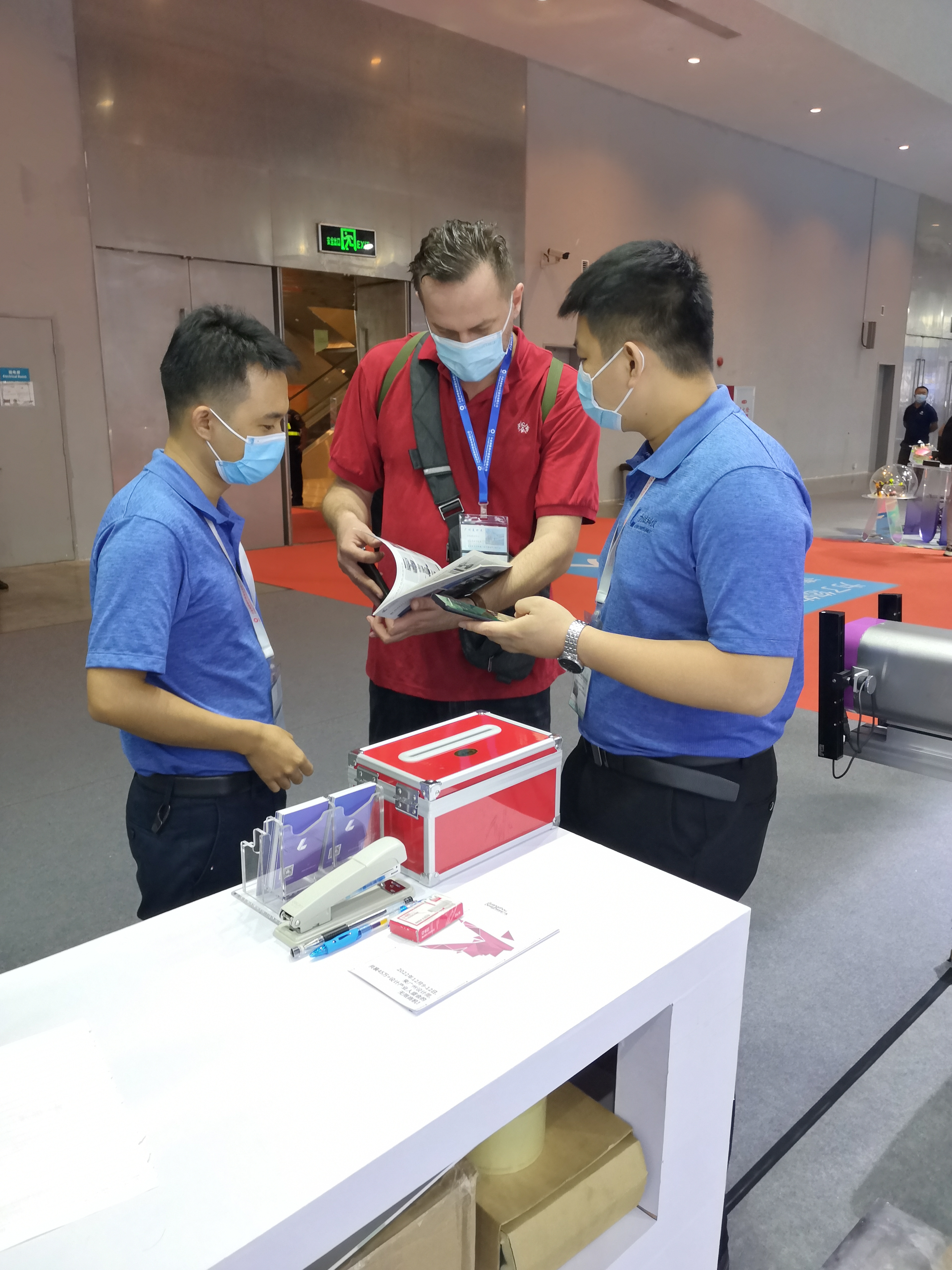 rNlY9N1MTpqaKSnzd-d6LA